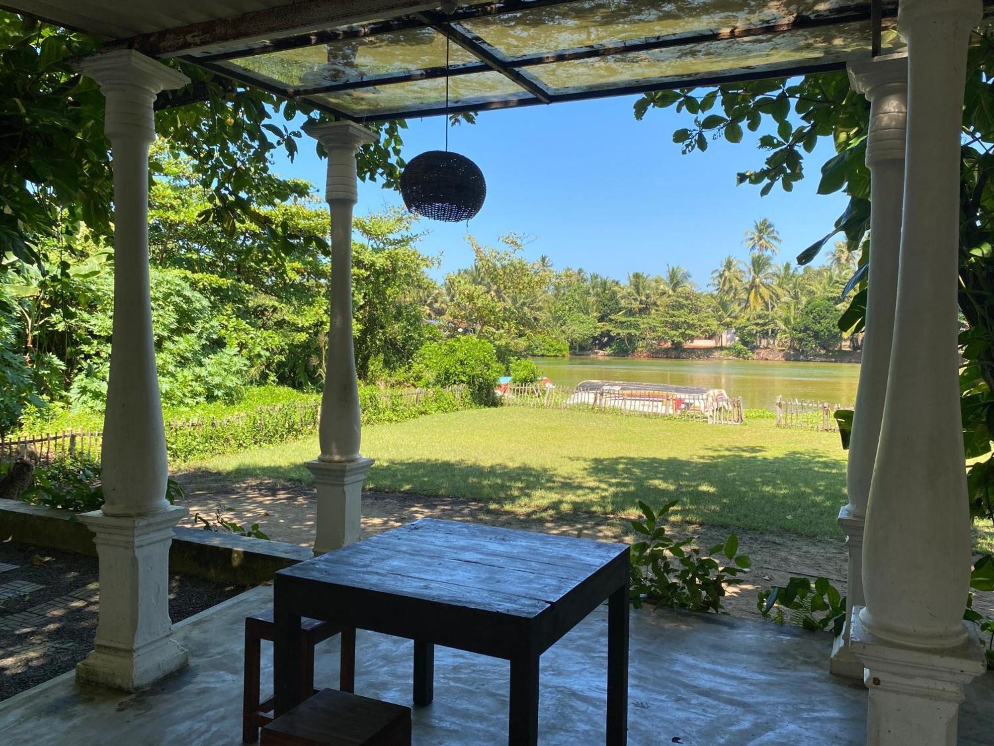 Lake House Hikka Hikkaduwa Exterior foto